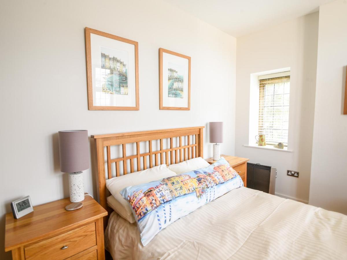 3 Coram Tower Apartment Lyme Regis Exterior photo